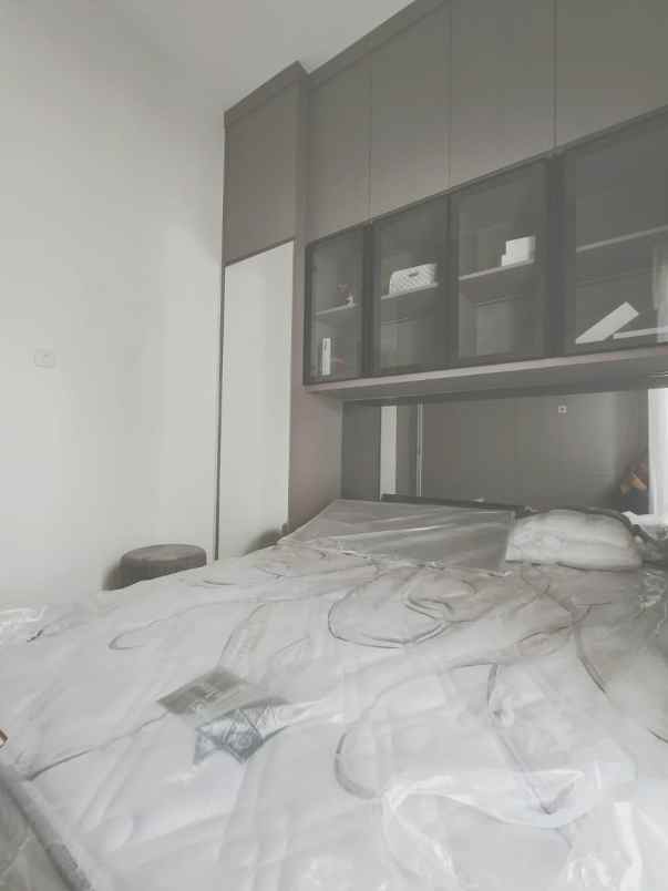 rumah berdesain bali di sukamaju