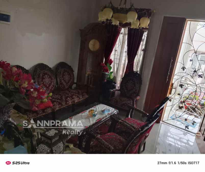 rumah cantik 2 lantai di dalam cluster tanah baru