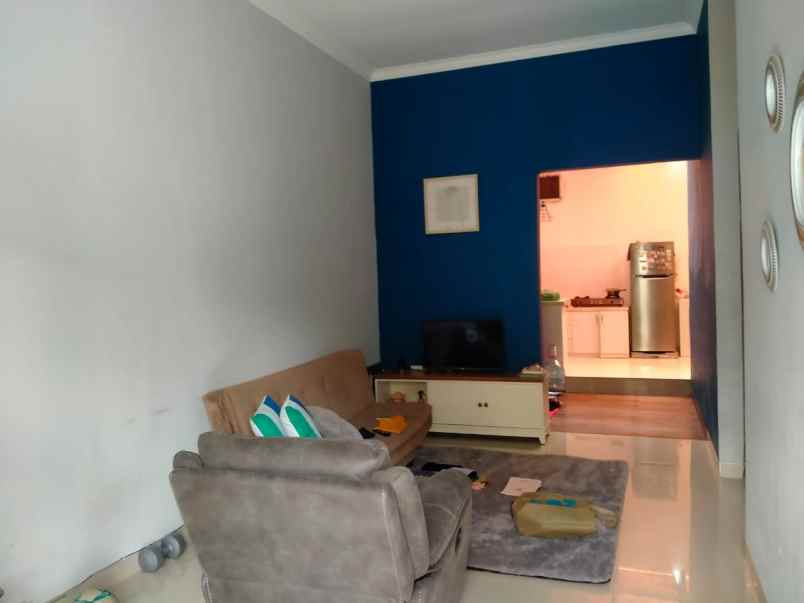 rumah cisaranten kulon arcamanik