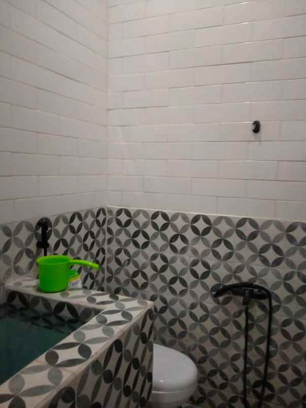 rumah cisaranten kulon arcamanik