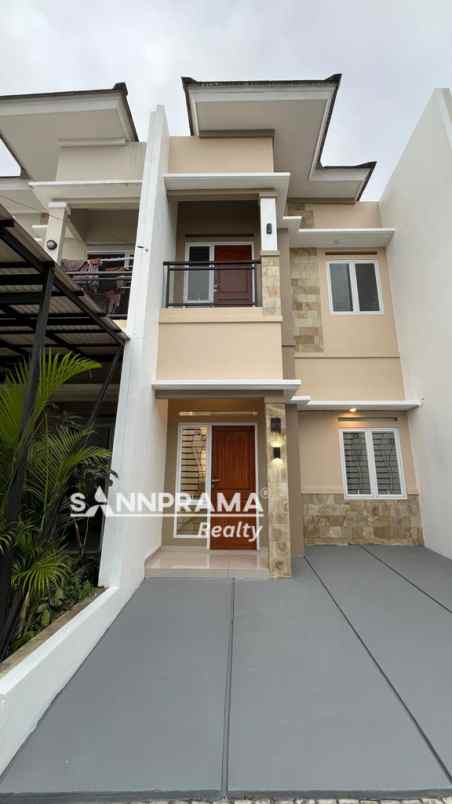 rumah cluster 2 lantai di pamulang tang sel