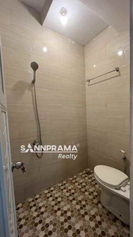 rumah cluster 2 lantai di pamulang tang sel