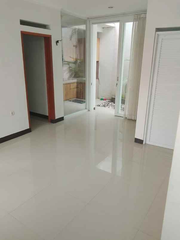 rumah cluster d royale cihanjuang security 24 jam