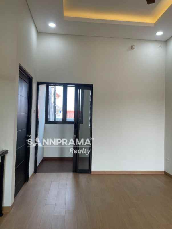 rumah cluster dekat ui dan pintu tol kukusan dewmel