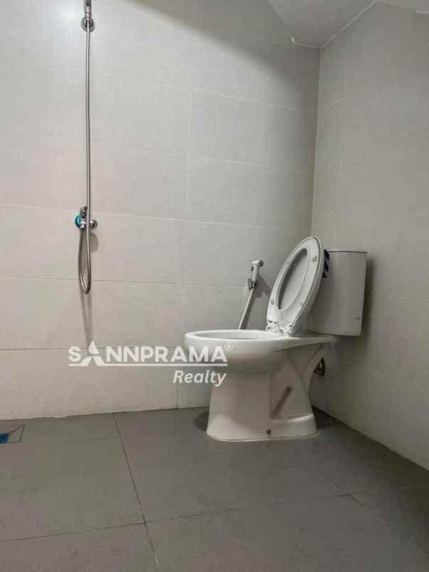 rumah cluster dekat ui dan pintu tol kukusan dewmel