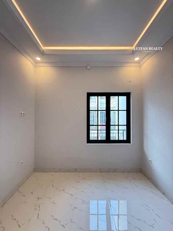rumah cluster jagakarsa siap huni