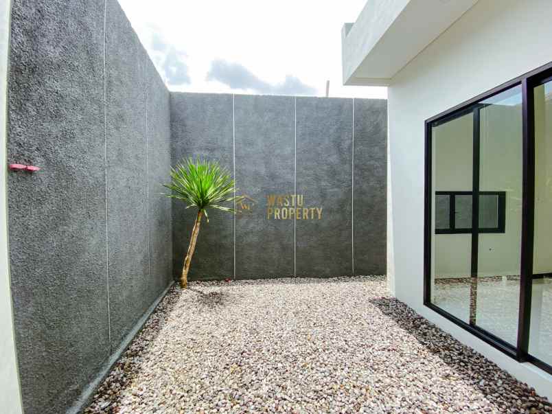 rumah desain mewah tanah luas di ngaglik sleman