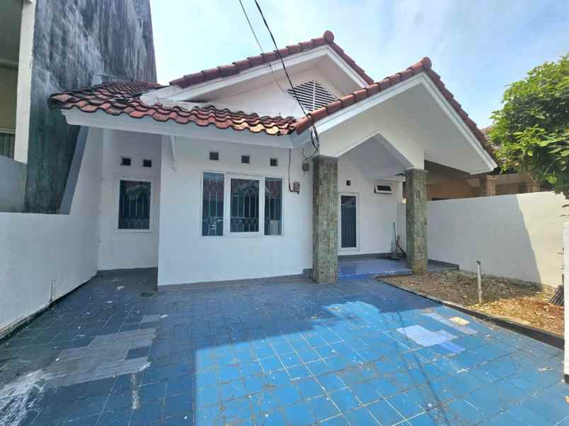 rumah di bulevar hijau harapan indah bekasi