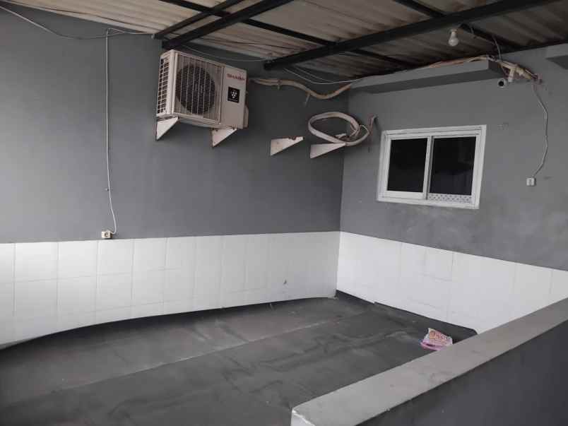 rumah di petemon sidomulyo