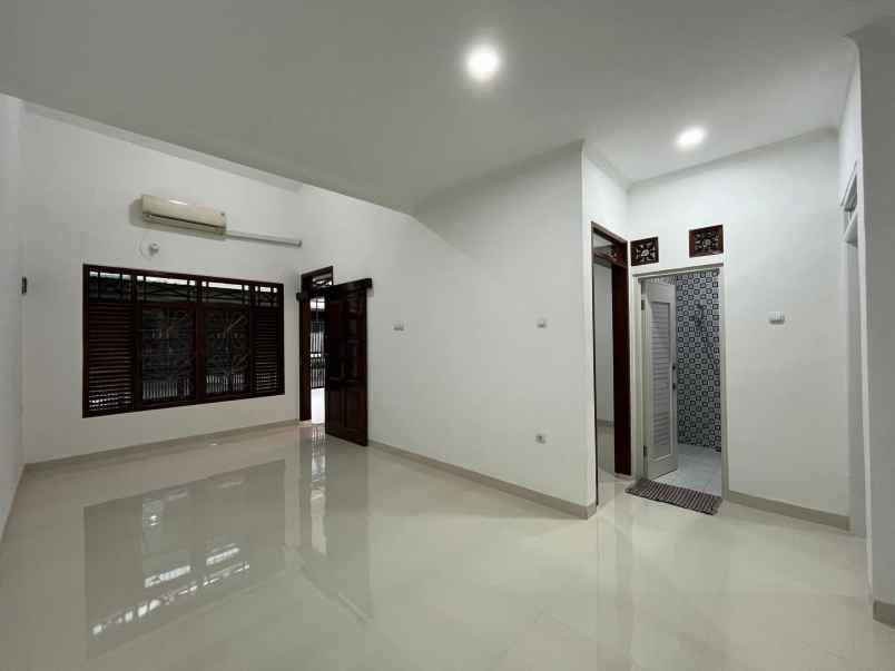 rumah dijual murah pondok bambu jakarta timur