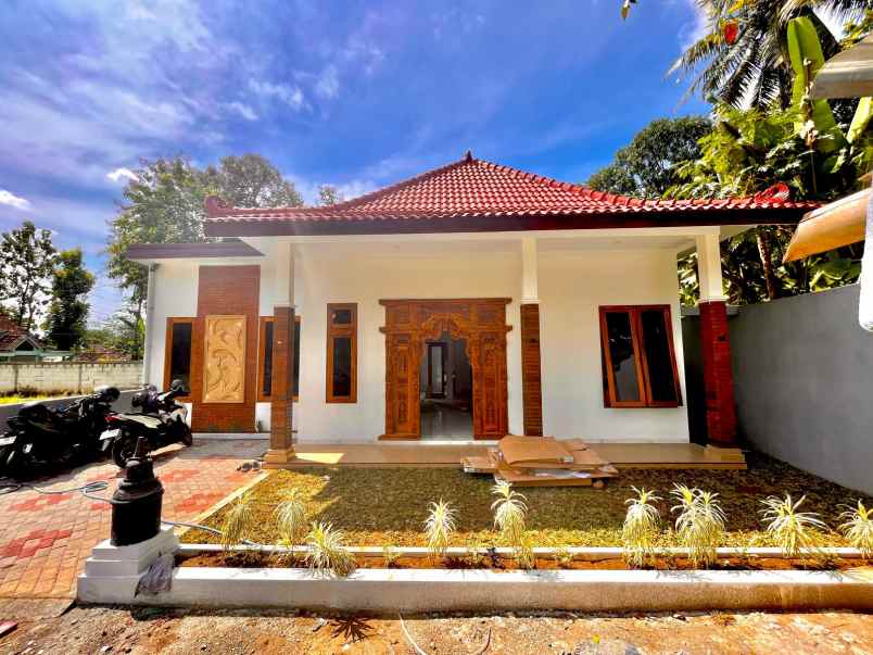 rumah etnik klasik 500jt dekat candi borobudur