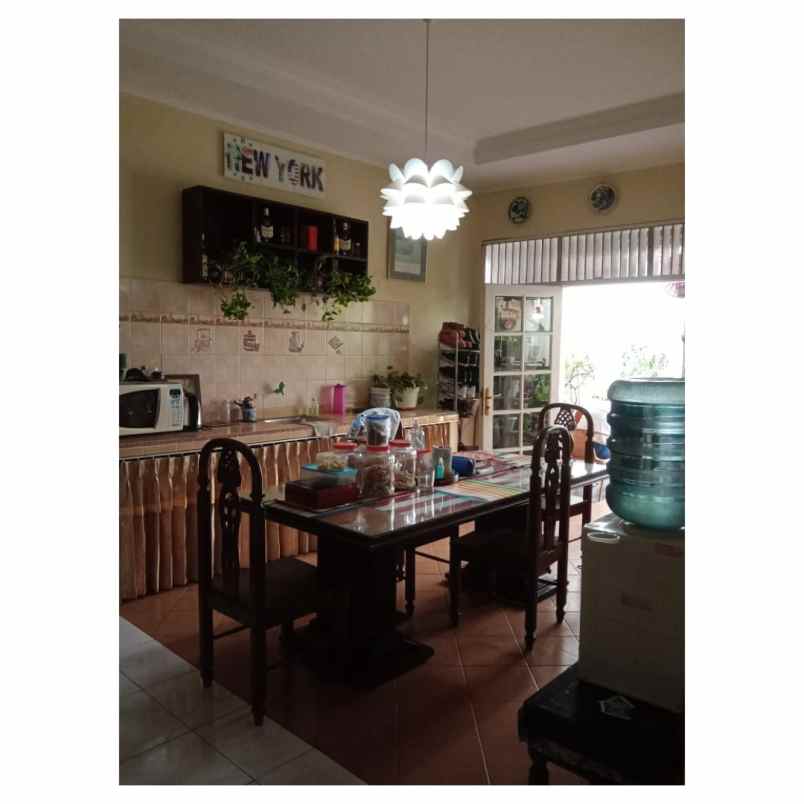 rumah grand sawangan regensi