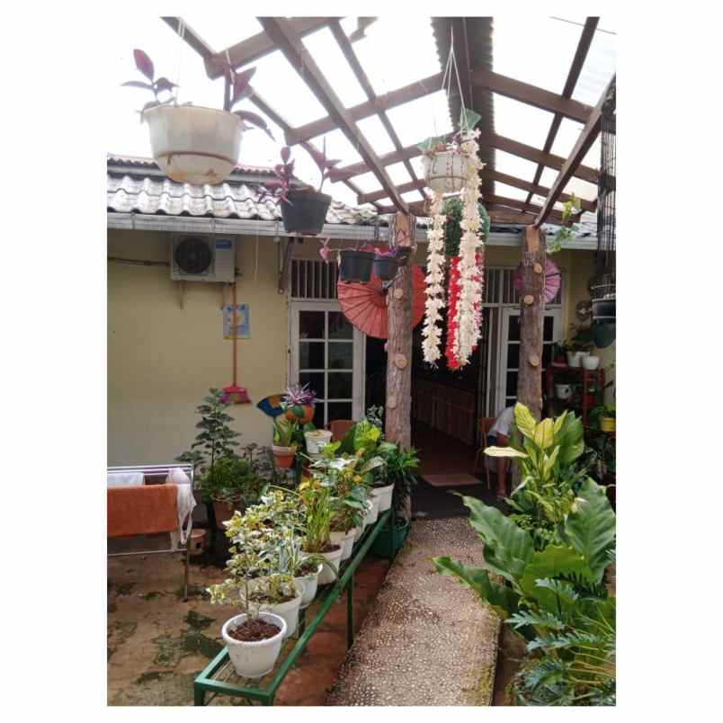 rumah grand sawangan regensi