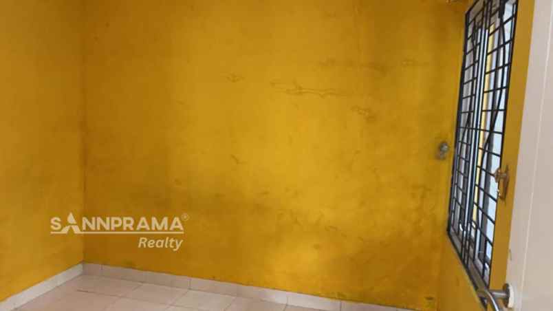 rumah hook bella casa depok tanah luas melin