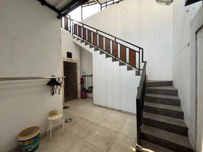 rumah hook di grand galaxy city bekasi