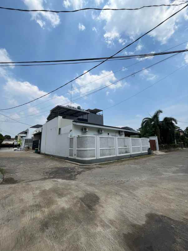 rumah hook di grand galaxy city bekasi