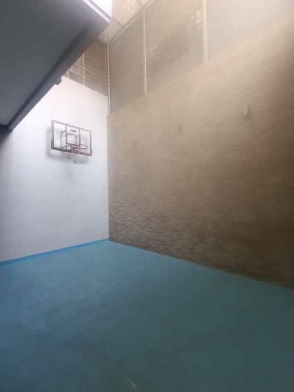 rumah hook shm didaerah gambir jakarta pusat