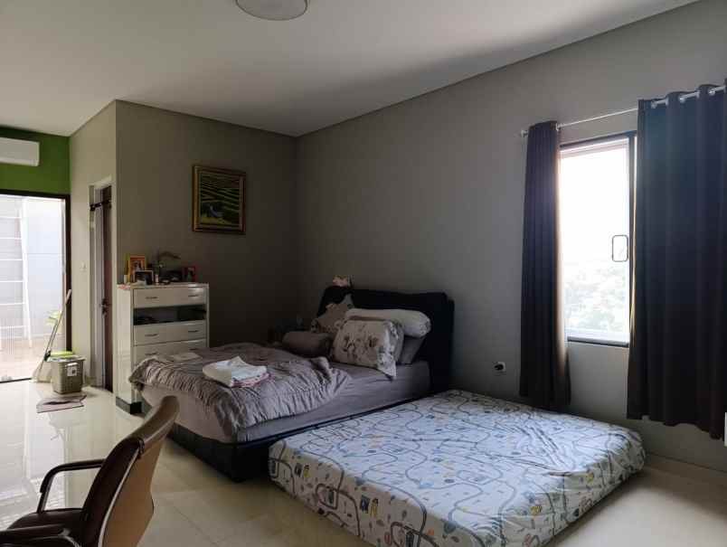 rumah hook shm didaerah gambir jakarta pusat