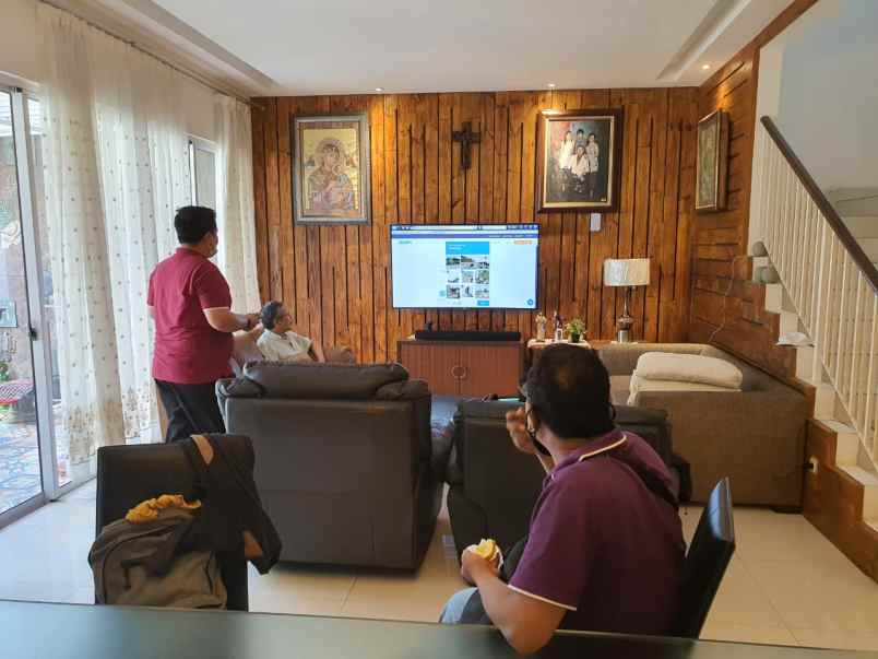 rumah jakarta garden city