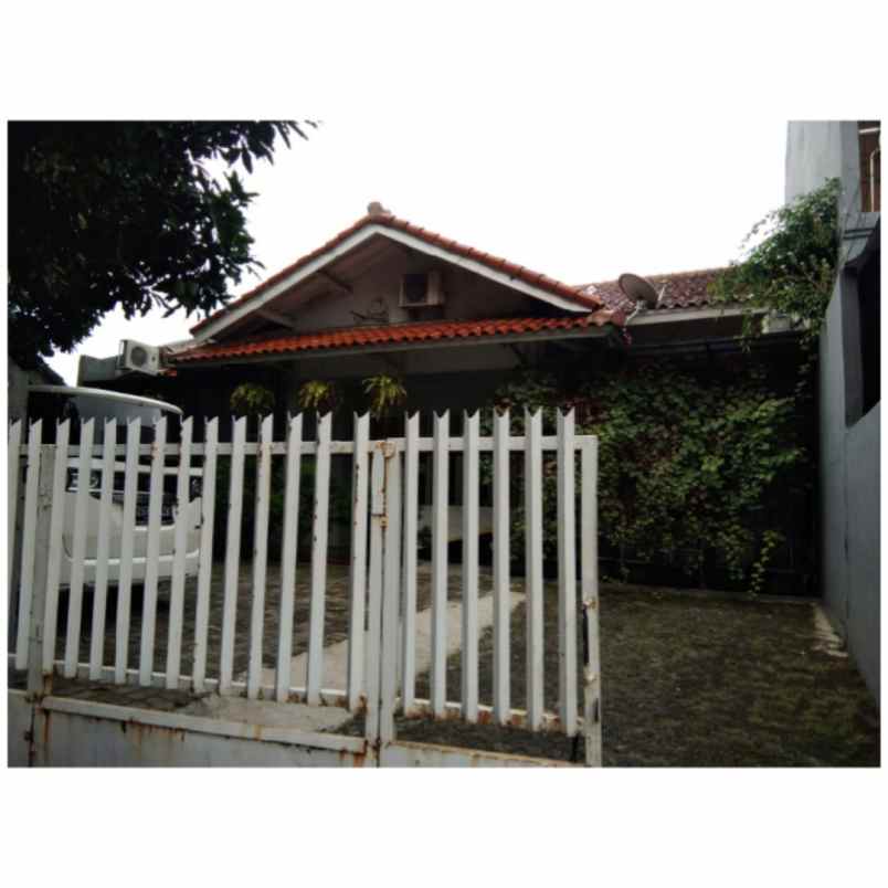 rumah jalan mawar cipete jakarta
