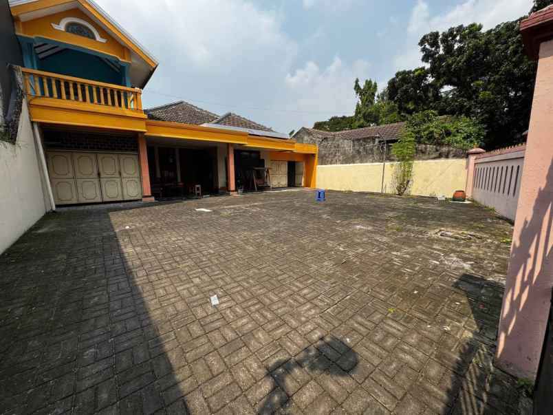 rumah jambangan surabaya selatan strategis