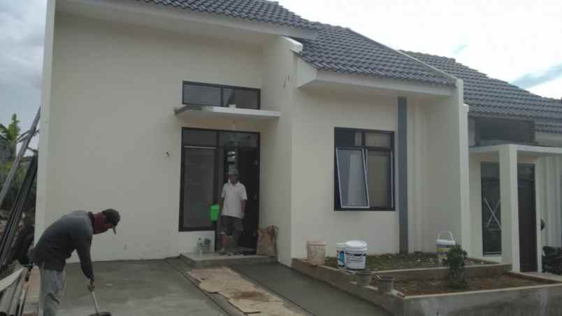 rumah jl inpers 3 kel ratu