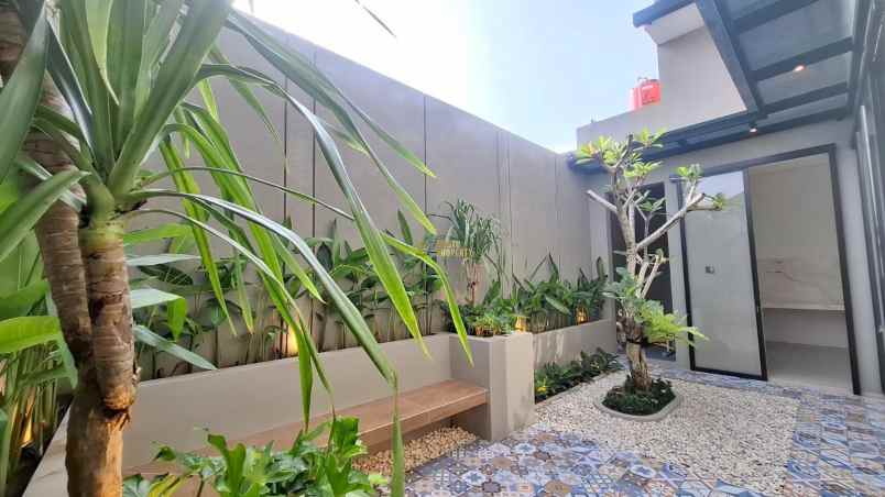 rumah keluarga nyaman di area timur candi sambisari