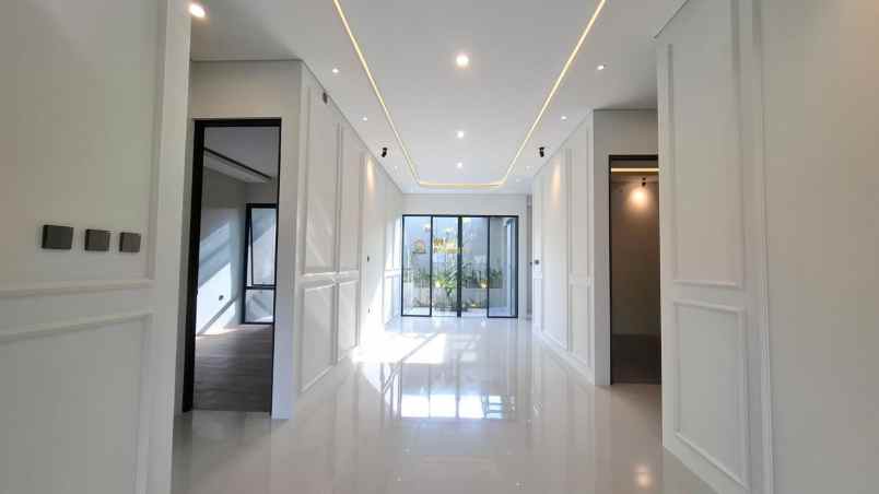 rumah keluarga nyaman di area timur candi sambisari