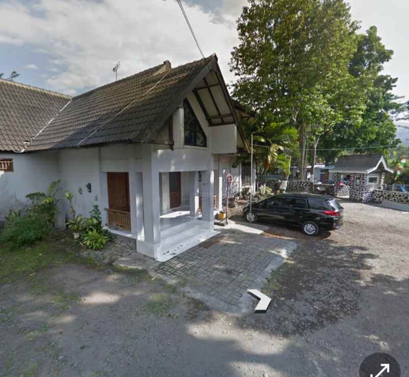 rumah kolam renang ungaran barat