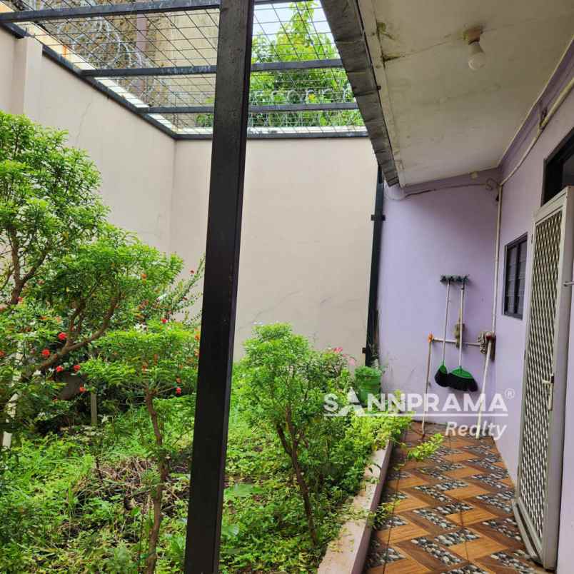 rumah luas 184m2 siap huni pancoran mas depok sirihul