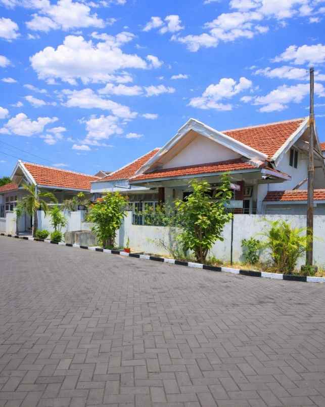 rumah medokan asri strategis