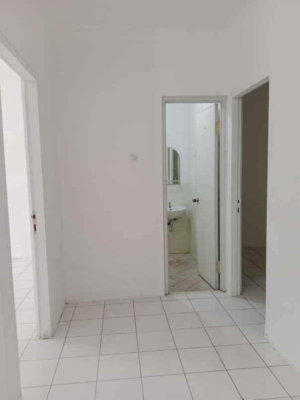 rumah metro permata 1 jak bar