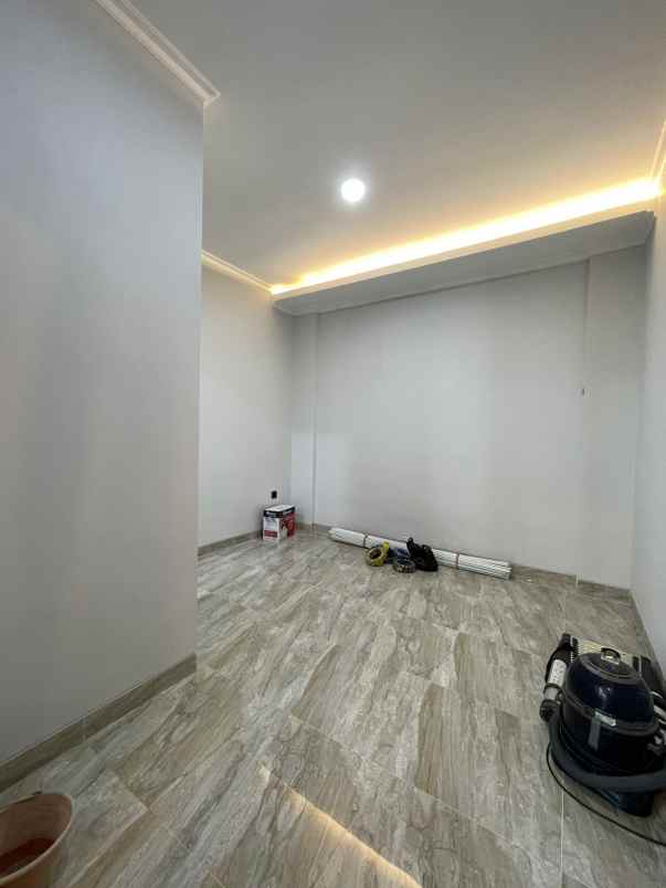 rumah mewah 2 lantai dekat rs hermina yogyakarta