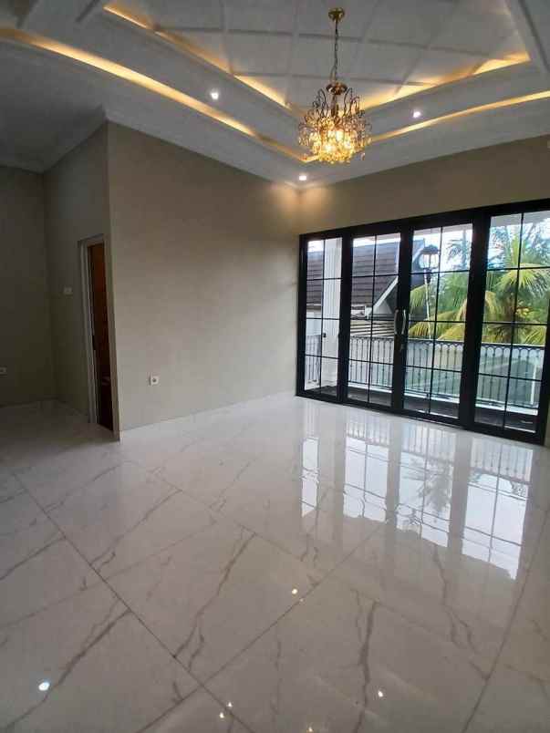 rumah mewah 3 lantai murah siap huni diciganjur jaksel
