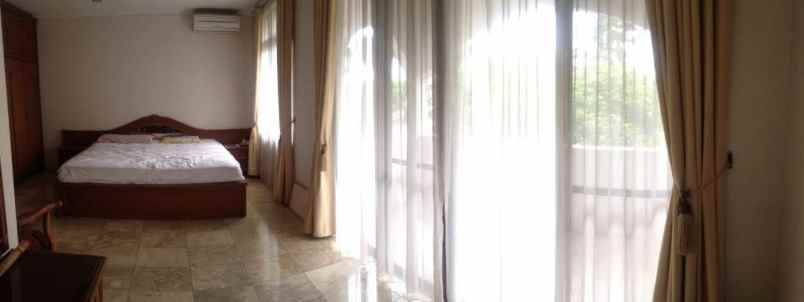 rumah mewah di bintaro