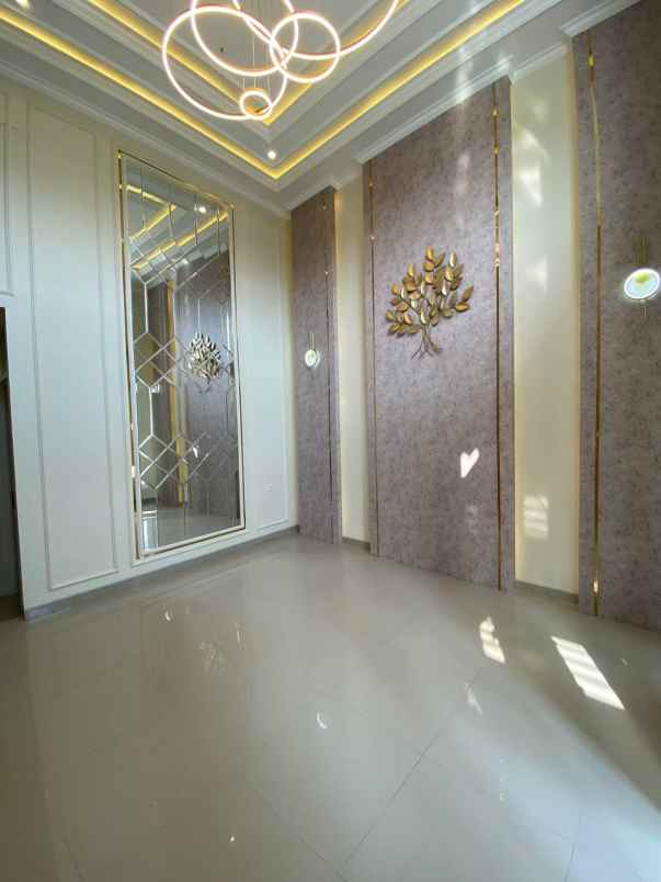 rumah mewah modern lokasi dekat kampus umm