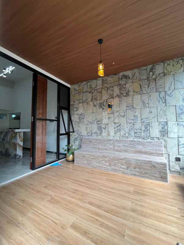 rumah mewah modern lokasi di araya nieuw indie