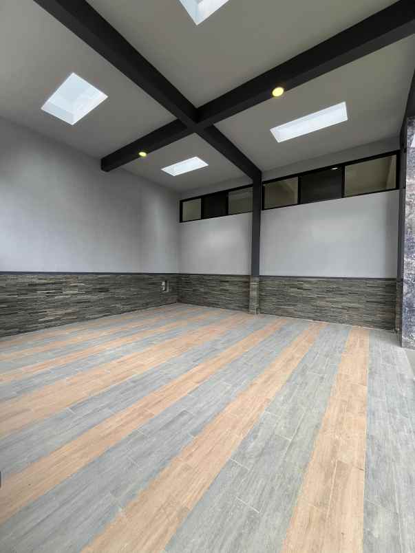 rumah mewah modern lokasi di araya nieuw indie