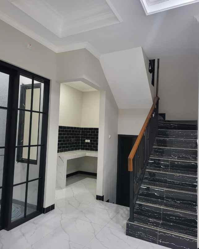 rumah mewah murah siap huni di cibubur jakarta timur