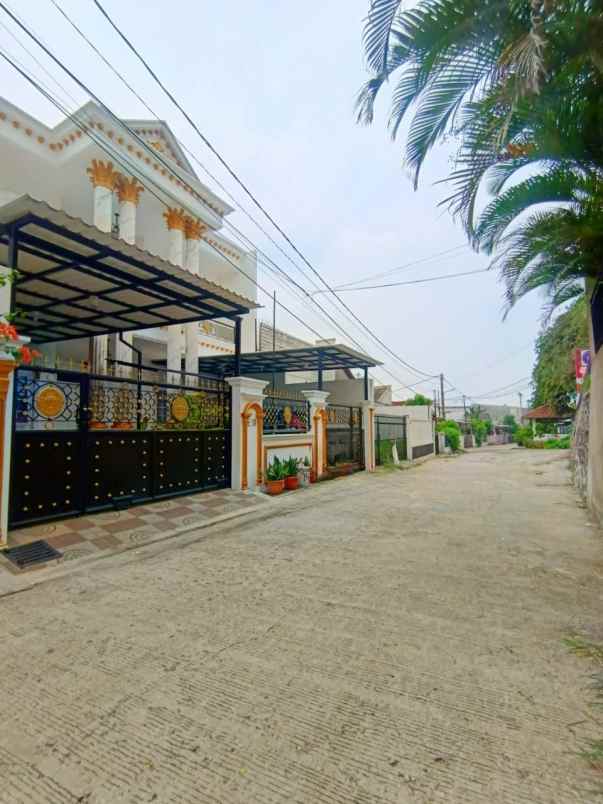 rumah mewah secondary terawat dan kokoh