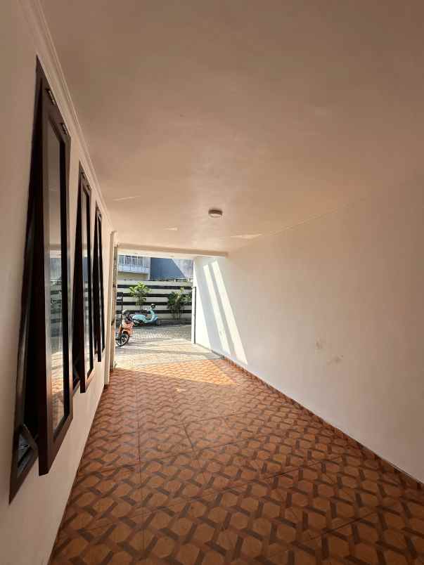 rumah mewah siap huni lokasi di araya