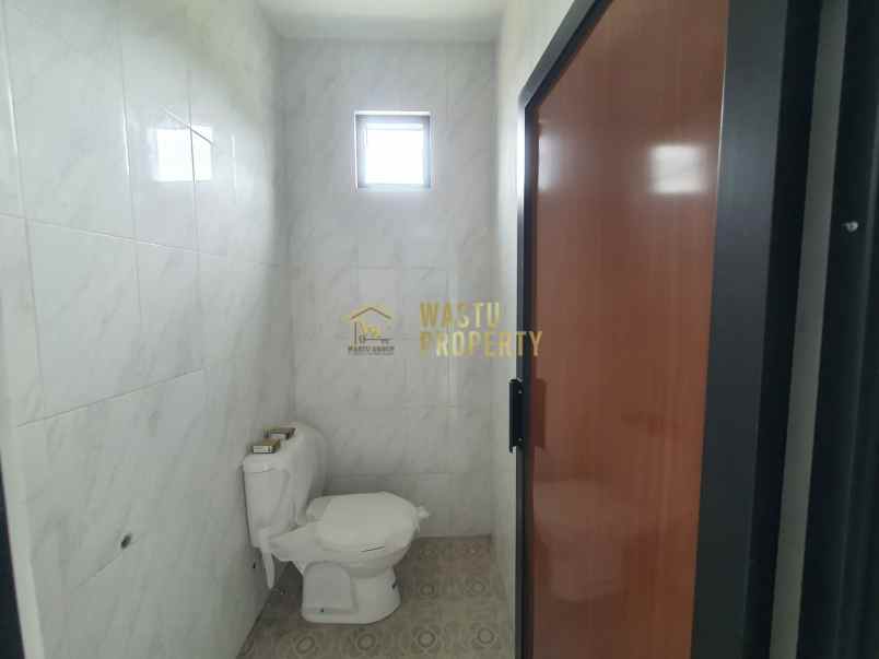 rumah minimalis dengan lingkungan aman dan nyaman