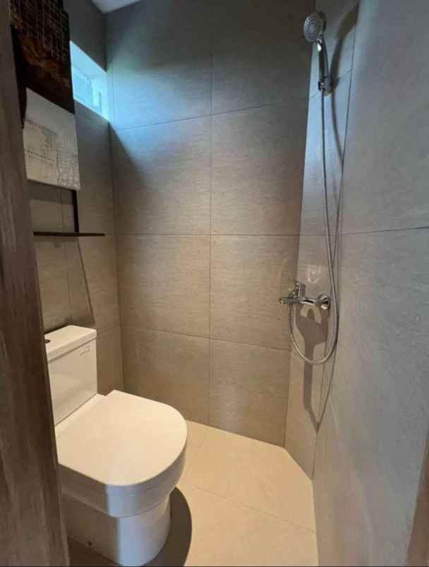 rumah minimalis modern 3 lantai