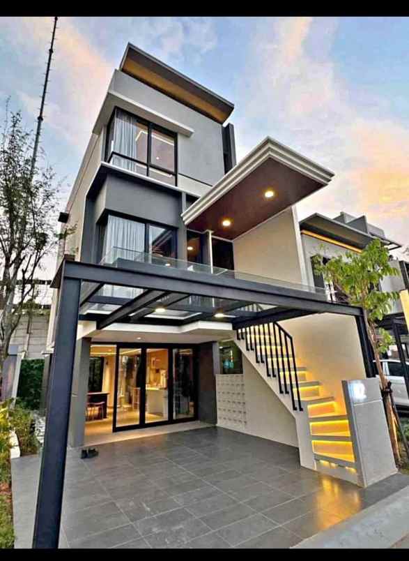 rumah minimalis modern 3 lantai