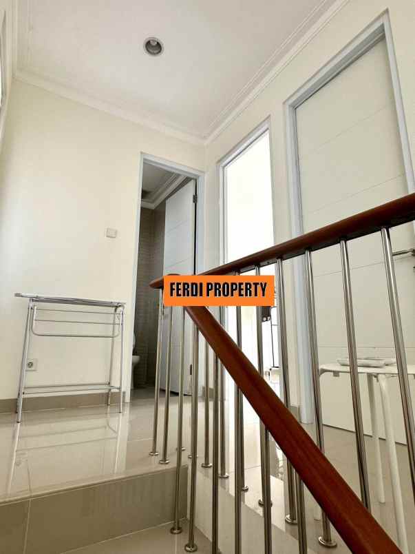 rumah minimalis rapi 2 lt citra gran cibubur