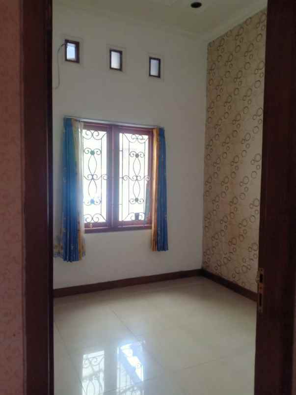 rumah modern 1 lantai dekat araya kota malang