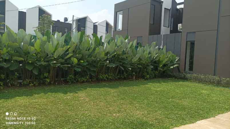 rumah modern dalam cluster besar di cileungsi bogor