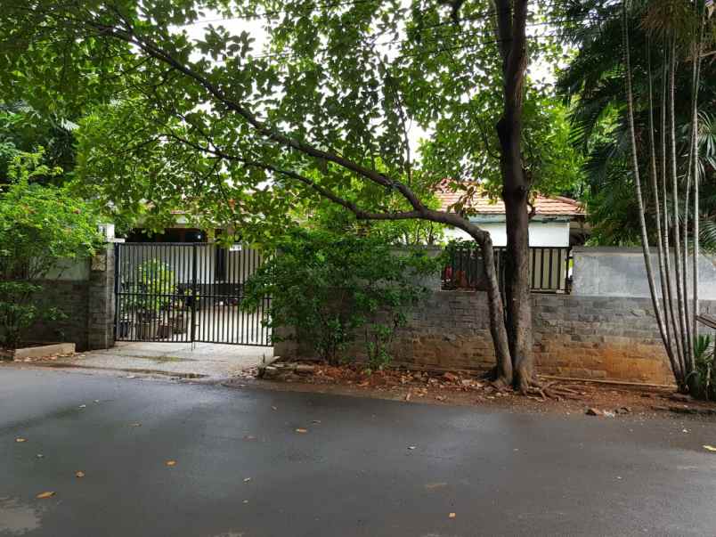 rumah murah hitung tanah di cempaka putih barat