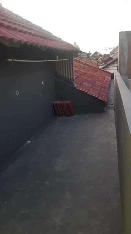 rumah nirwana eksekutif lebar 8 baru renovasi