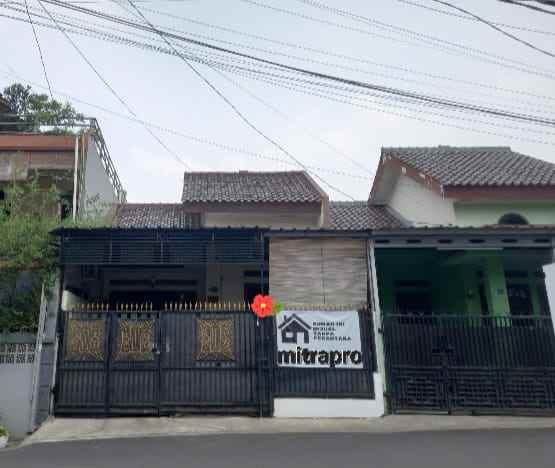 rumah non komplek bebas banjir di jatiwaringin